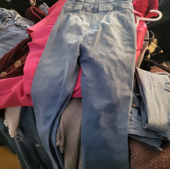 Jeans - Picture 3 of 4